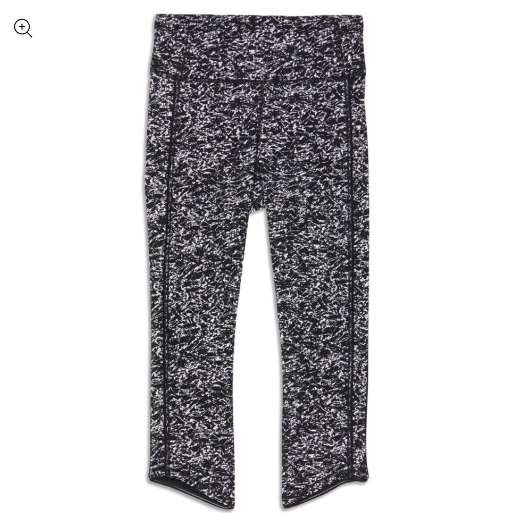 Lululemon Vent it out crop